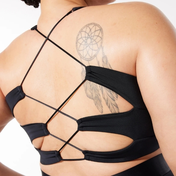 Savage X Fenty Wildcat black cropped open strappy back v neck tank top - Picture 1 of 10